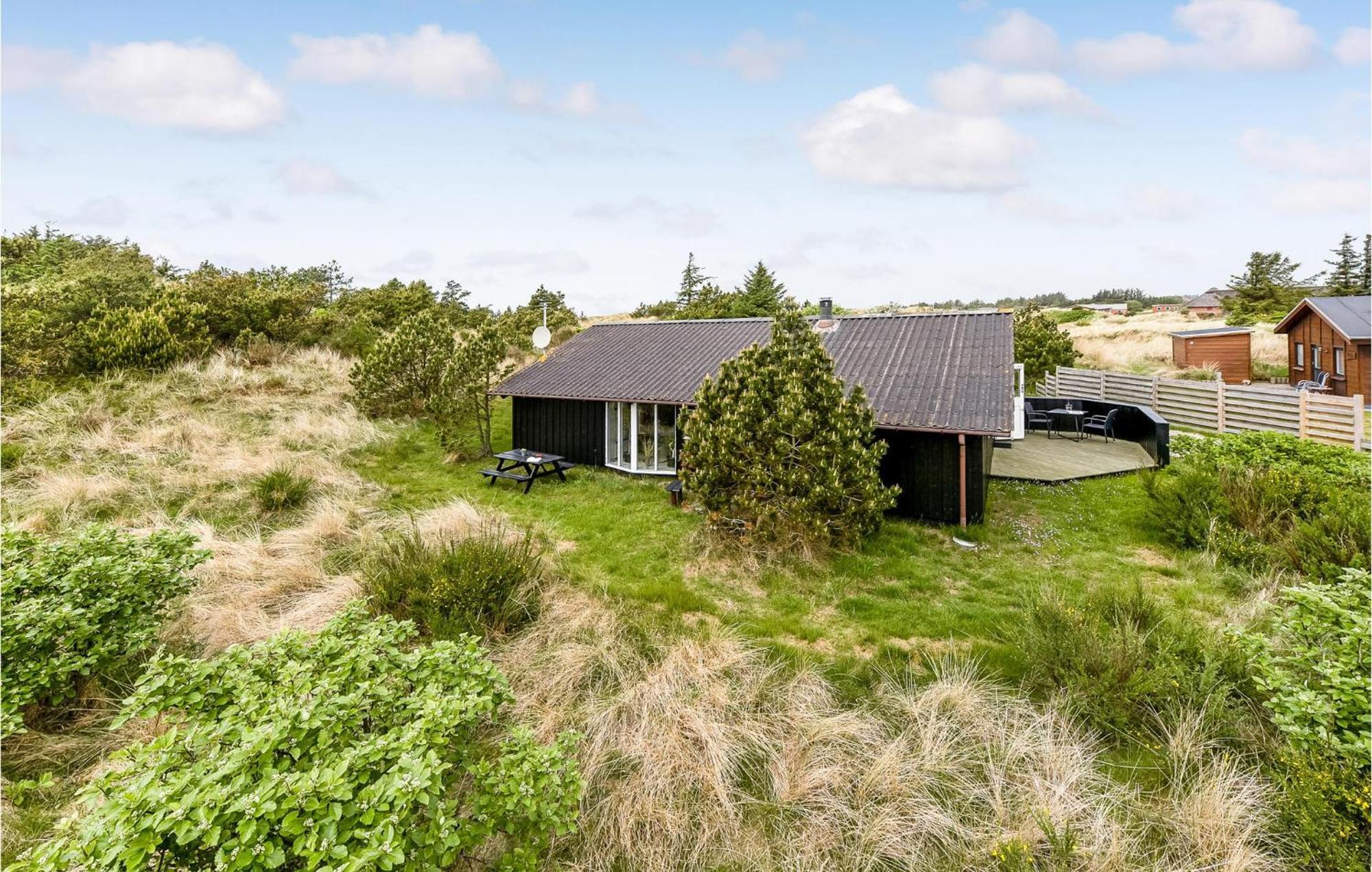 3 Bedroom Awesome Home In Hvide Sande Eksteriør billede