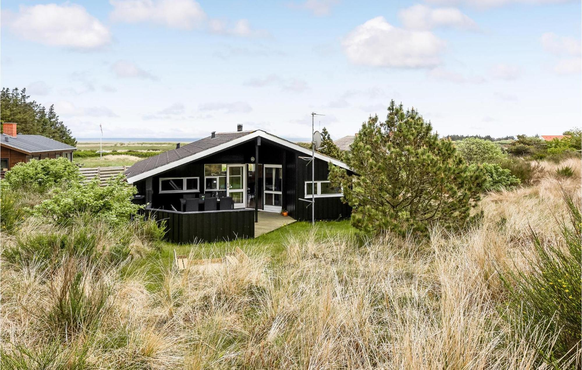 3 Bedroom Awesome Home In Hvide Sande Eksteriør billede